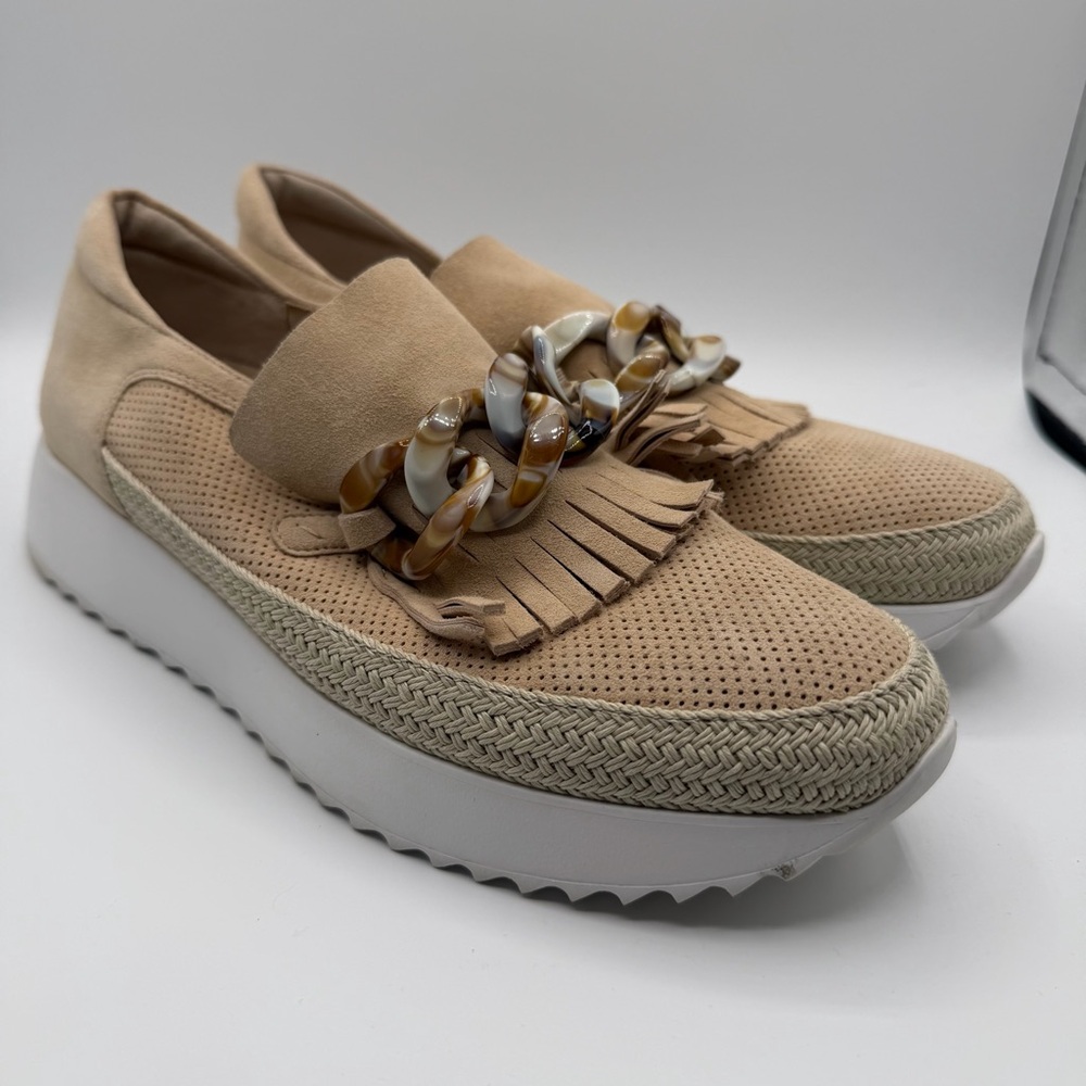 Quiet Luxury Beige Suede Chain Fringe Platform Loafers Women’s 9 Vaneli Sport